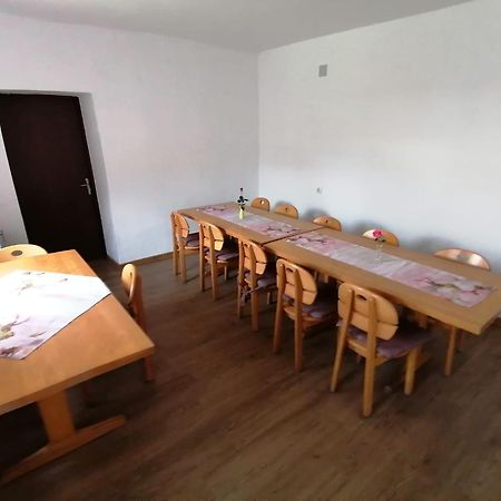 Hotel Casa Bunicii Sasca Montană Esterno foto